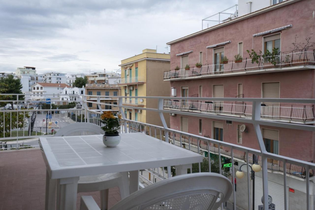 Dimora Del Corso Apartment Vieste Exterior foto